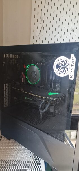 Vand PC RTX 2080 SUPER Gigabyte / AMD Ryzen 7 3700X plus Monitor DELL